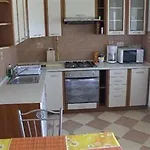Apartament Petra Apartmanhaz Kehidakustány