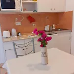 Petra Apartmanhaz * Kehidakustány