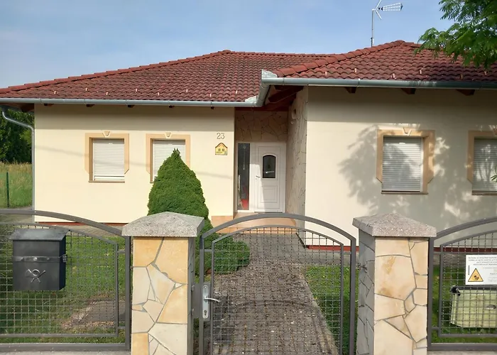 Petra Apartmanhaz דירה